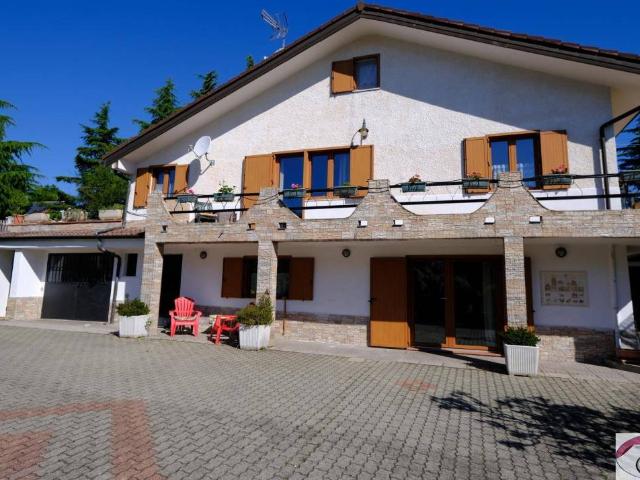 Villa in vendita a Ponzone AL