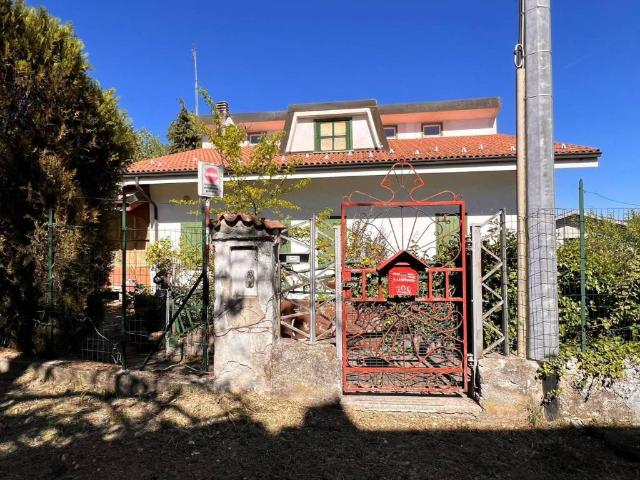 Villa in vendita a Ponzone AL