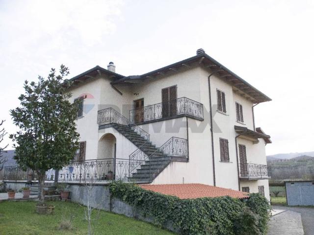 Villa in vendita a Poppi AR