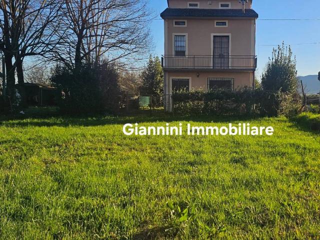 Villa in vendita a Porcari LU
