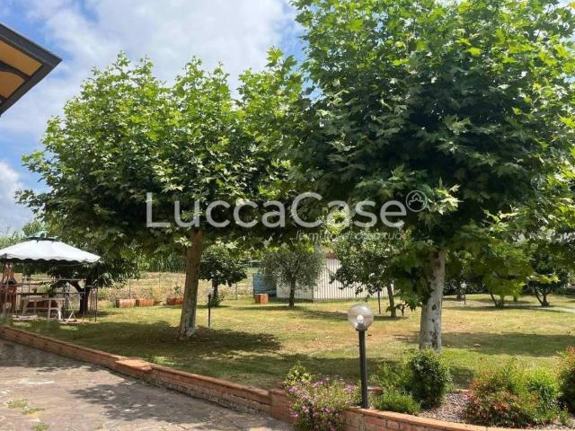 Villa in vendita a Porcari LU
