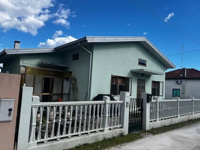 Villa in vendita a Porcia PN