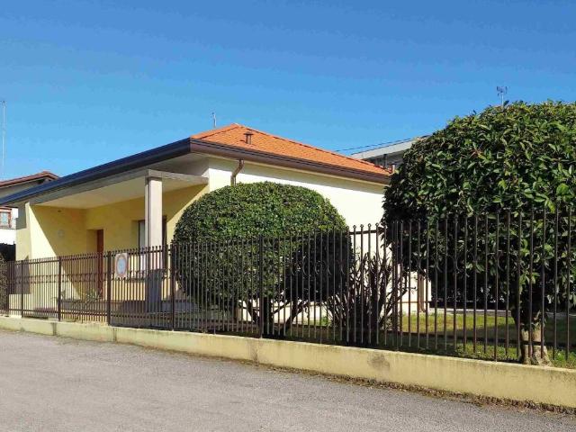 Villa in vendita a Pordenone PN