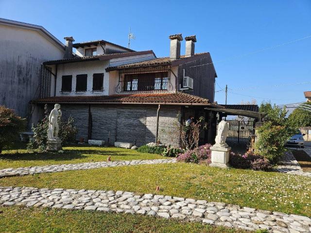Villa in vendita a Montereale Valcellina PN