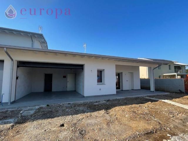 Villa in vendita a Pordenone PN