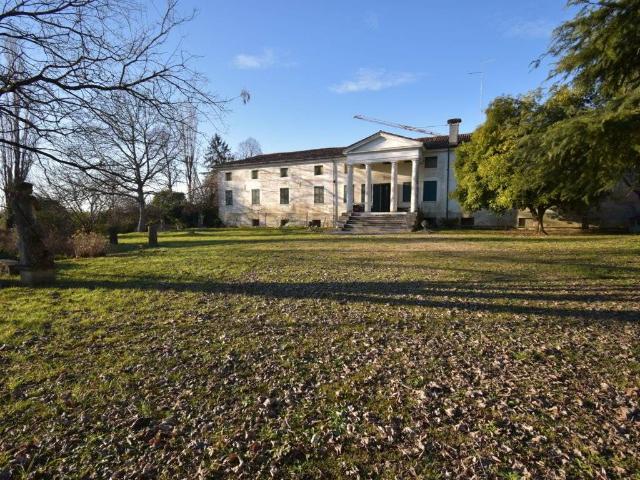 Villa in vendita a Pordenone PN