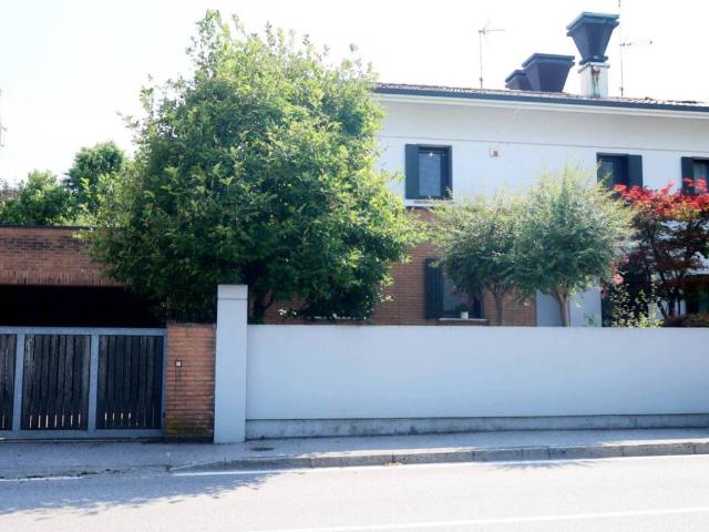 Villa in vendita a Pordenone PN