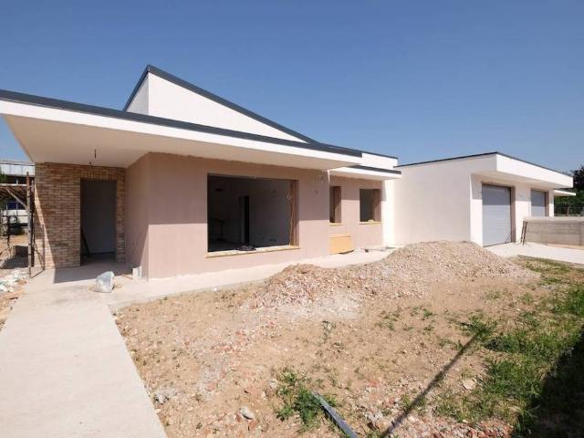 Villa in vendita a Pordenone PN