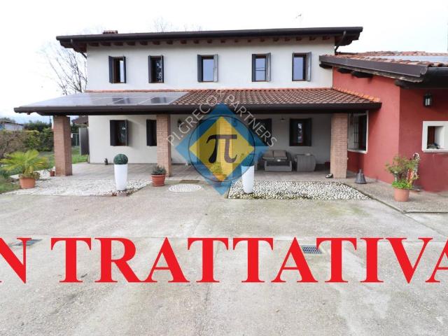 Villa in vendita a Pordenone