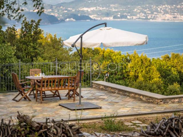 Villa in vendita a Portovenere SP