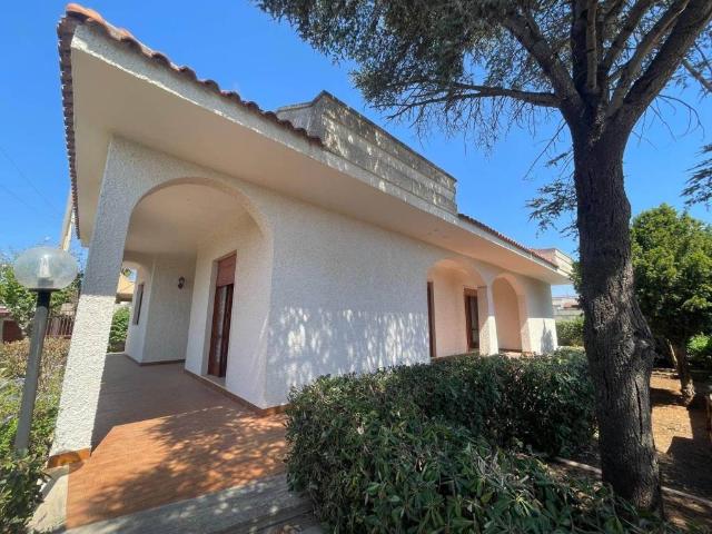 Villa in vendita a Porto Cesareo LE