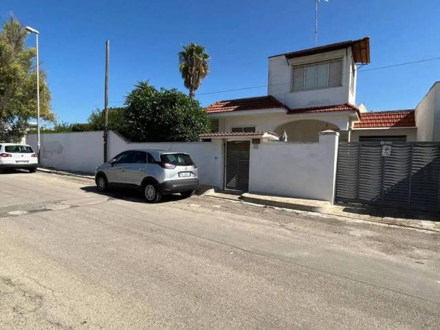 Villa in vendita a Porto Cesareo LE