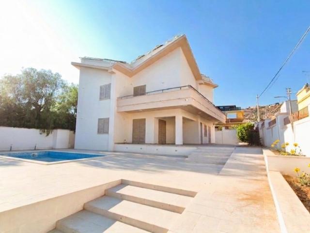 Villa in vendita a Porto Empedocle