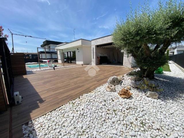 Villa in vendita a Porto Mantovano MN