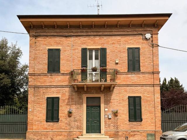 Villa in vendita a Porto San Giorgio FM