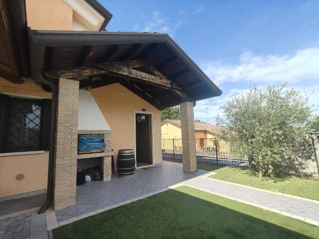 Villa in vendita a Porto Viro RO