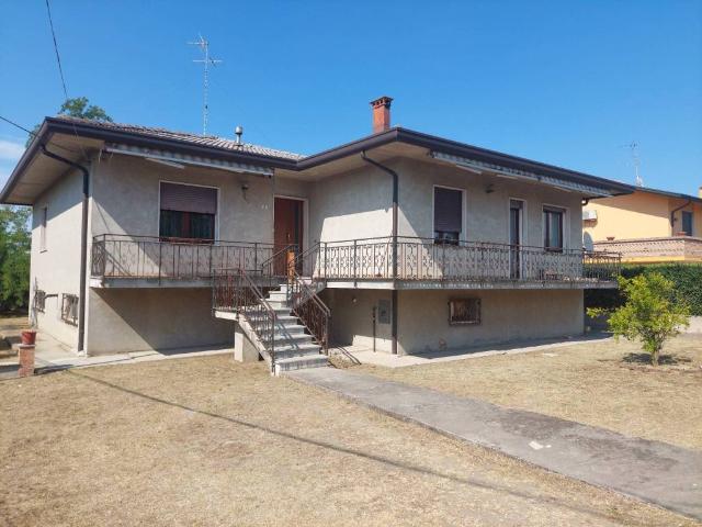 Villa in vendita a Porto Viro RO