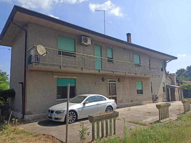 Villa in vendita a Porto Viro RO