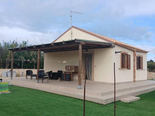 Villa in vendita a Portopalo di Capo Passero SR