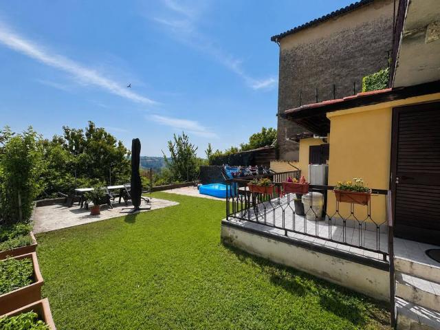 Villa in vendita a Portacomaro AT