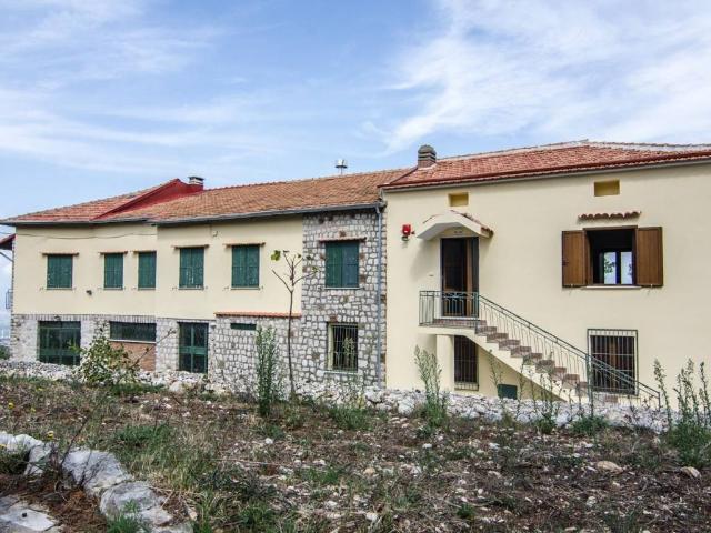 Villa in vendita a Postiglione SA