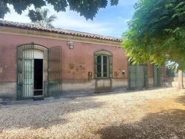 Villa in vendita a Paternò CT