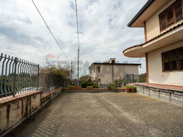 Villa in vendita a Paternò CT