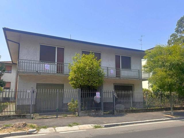 Villa in vendita a Pavia