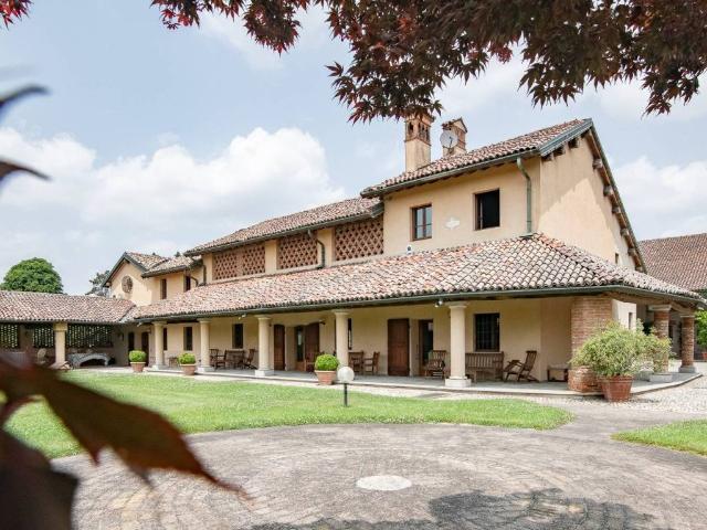Villa in vendita a Pavia PV
