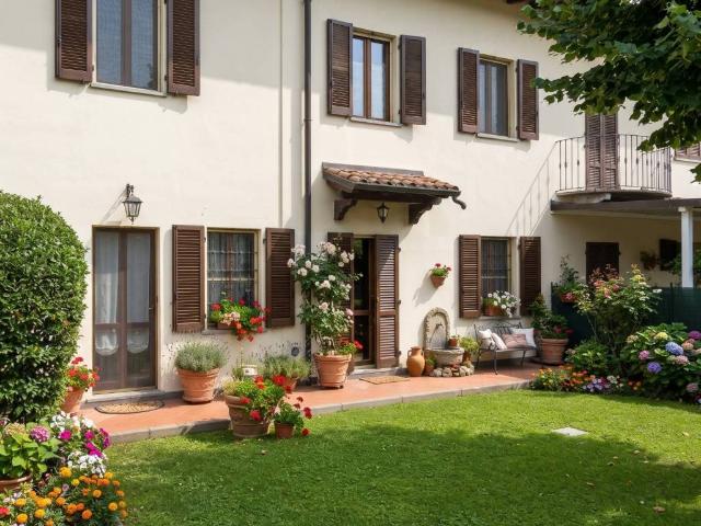 Villa in vendita a Pavia PV