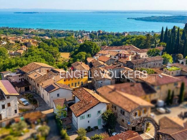 Villa in vendita a Padenghe sul Garda BS