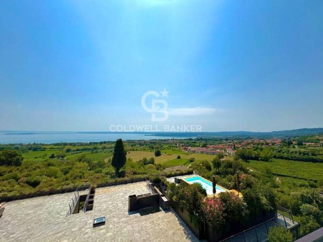 Villa in vendita a Padenghe sul Garda BS