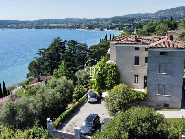Villa in vendita a Padenghe sul Garda BS