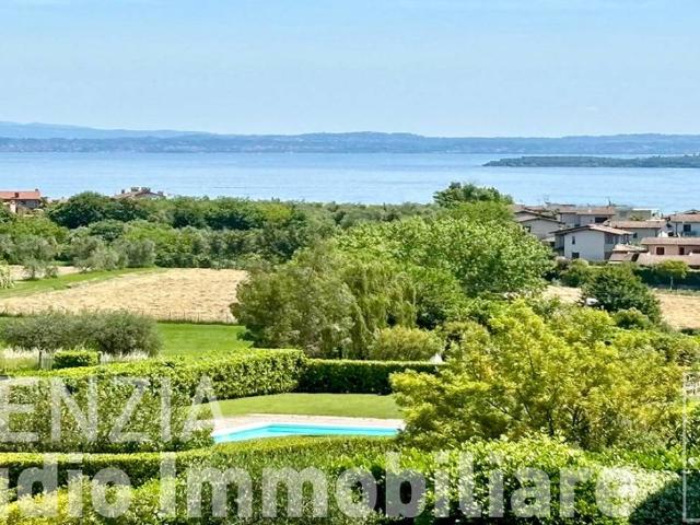 Villa in vendita a Padenghe sul Garda BS