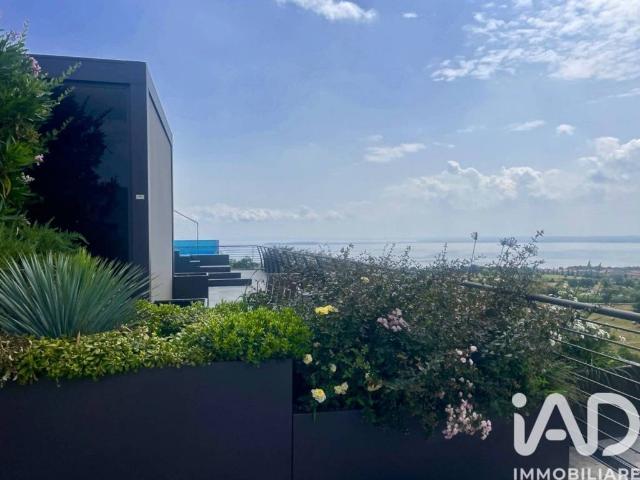 Villa in vendita a Padenghe sul Garda BS