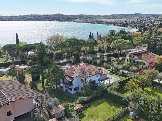 Villa in vendita a Padenghe sul Garda BS