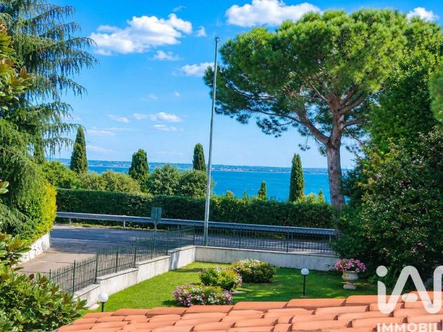 Villa in vendita a Padenghe Sul Garda