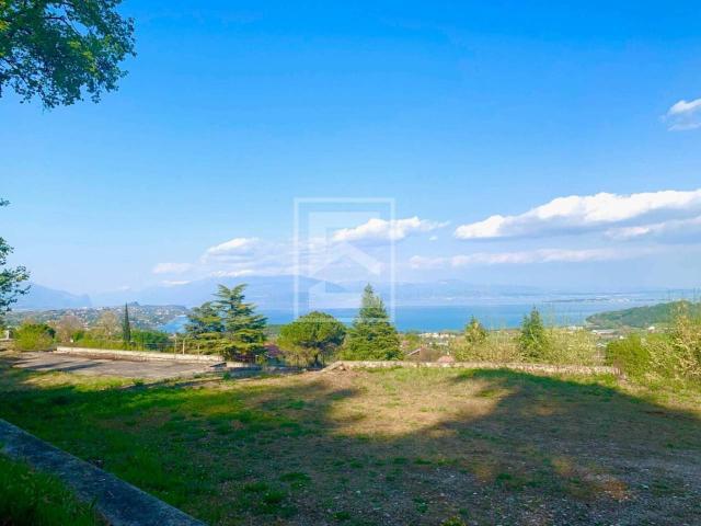 Villa in vendita a Padenghe Sul Garda