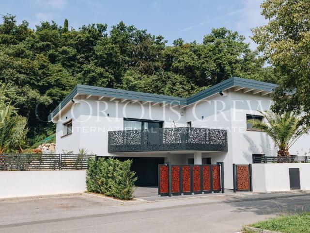 Villa in vendita a Padenghe Sul Garda