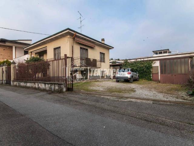 Villa in vendita a Paderno Dugnano MI