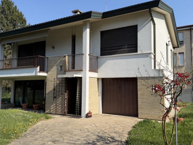 Villa in Vendita a Padova