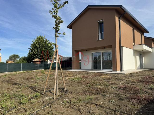 Casa indipendente in vendita a Padova