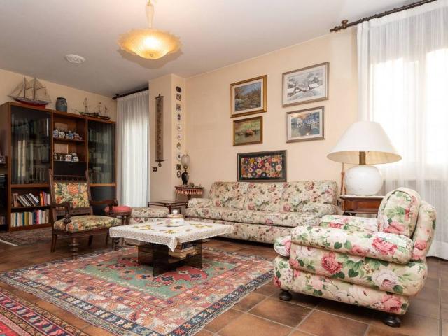Villa in vendita a Paese TV