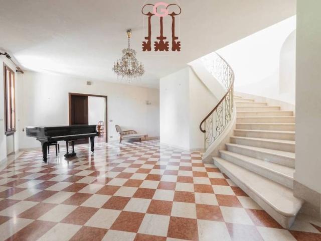 Villa in vendita a Paese TV