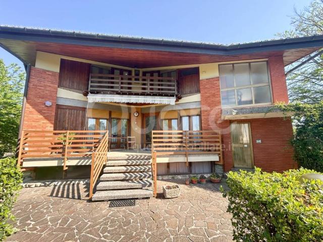 Villa in vendita a Pagnacco UD