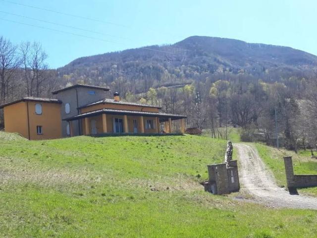 Villa in vendita a Palanzano PR