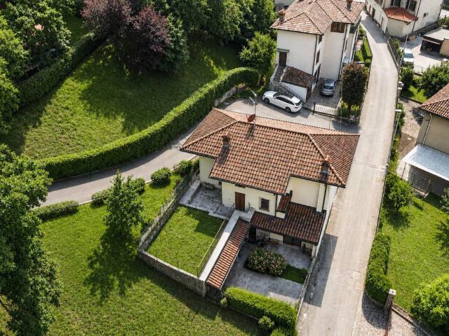 Villa in vendita a Paladina BG