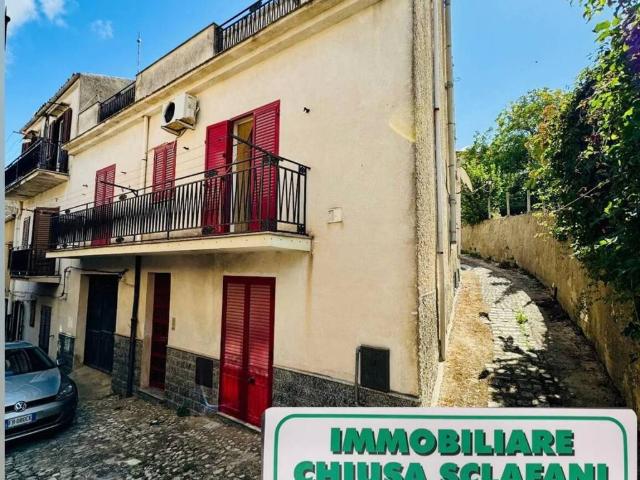 Casa indipendente in vendita a Palazzo Adriano PA