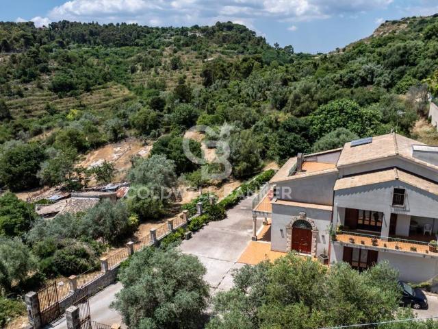 Villa in vendita a Palazzolo Acreide SR
