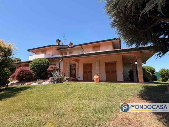 Villa in vendita a Palazzolo sull'Oglio